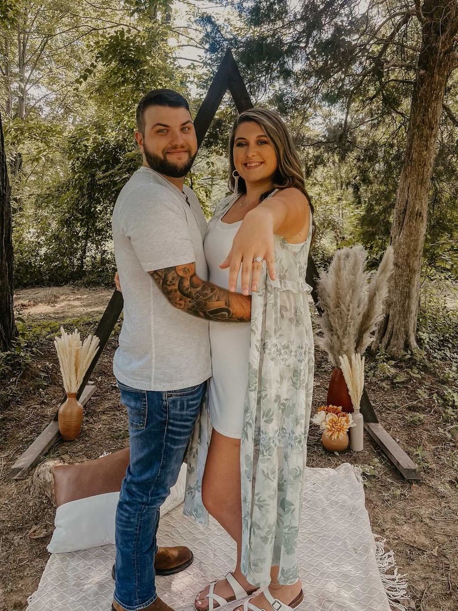 AlexisSharon15's tweet photo. He made me his fiancée the day before national girlfriend day…convenient.. https://t.co/KsYHeEAghp
