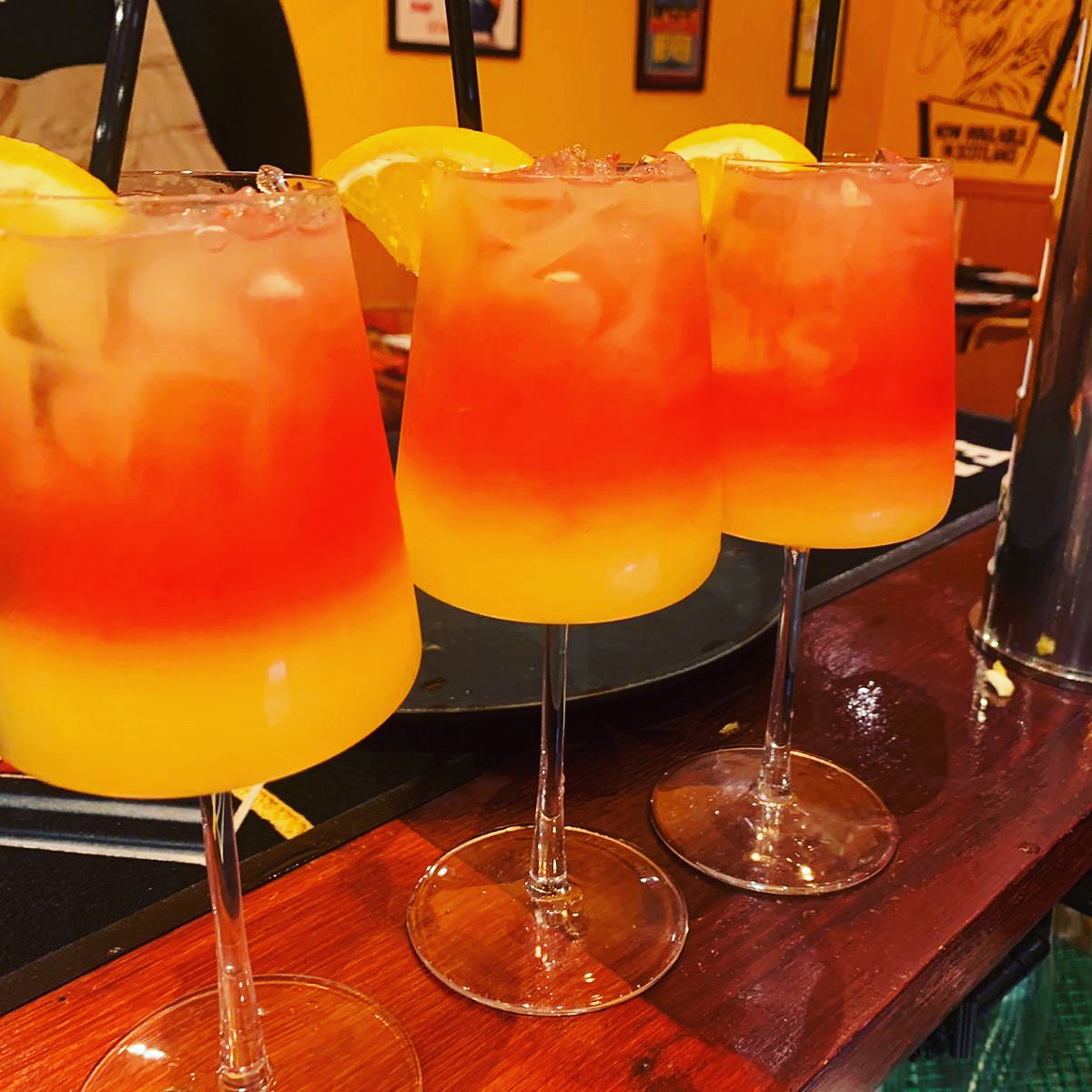 🍹Sex on the beach is our most popular cocktail order this weekend at Bantawala (Byres Road). Come in and cool down! 😎