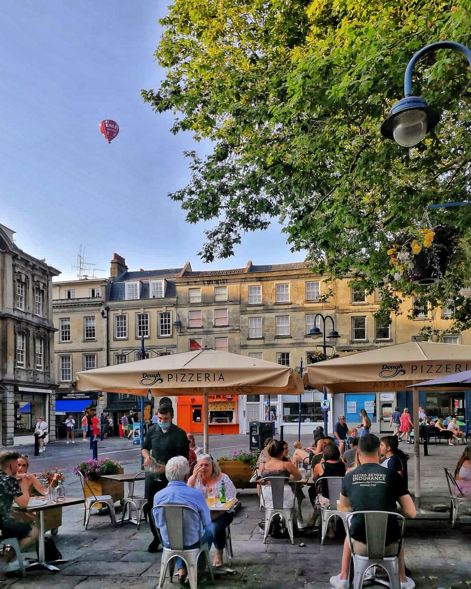 doughpizza_'s tweet photo. Loving balloon season in Bath…!🎈🍕
#doughpizzeria #kingsmeadsquare #pizzawithaview https://t.co/a2Y5FDAmPp