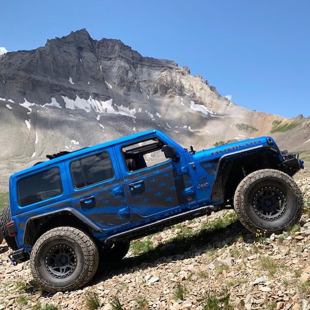 MEKMagnet's tweet photo. Jeep mode engaged #mekmagnet #removabletrailarmor #americainblack #jeeplife #jeepmode #jeepwrangler #badassjeep #trailarmor https://t.co/yXdF58Tdr4
