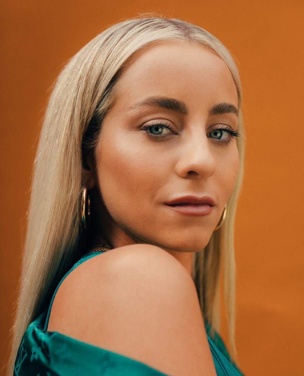 FASSIONuk's tweet image. ICYMI head to our IGTV to see the interview with @bshp

BSHP recently featured on the @Radio1 tune of the week with @diciples and has big plans for the future!

Check it out 🖤