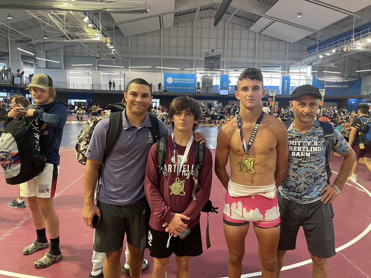 PaytonR69440630's tweet photo. Finished 8-1 at Deep South nationals earning All American status https://t.co/3nT5KDpUCC