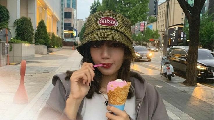 BLACKXPICS's tweet photo. Blackpink girlfriend material https://t.co/ylz4hF5C53