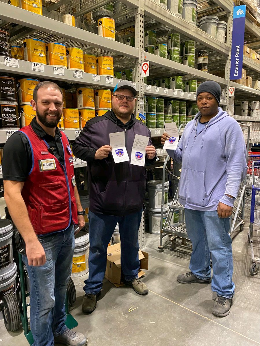 AJQ1859's tweet photo. Our Backroom has underwent an amazing transformation, &amp; for 2 weeks it's consistently held the standard that was set by Randy Laplante our OASM &amp; our Back End DS Liz. It feels good to walk into a clean, neat and safe Receiving department. Great Leadership Randy!! https://t.co/59SRoynFFd