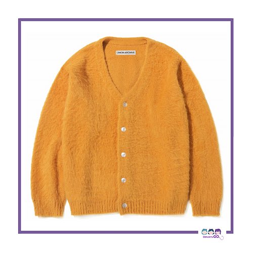winterbbtaetae's tweet photo. WTS LFB HELP RT PH ONLY
Anyone interested in this Union Archive Yellow Cardigan as worn by Park Jimin and Bang-Chan of Stray Kids.
#jimin #bangchan #bts #skz #cardigan #unionarchive #lifegoeson #parkjimin #btsmerch #straykids #straykidsmerch https://t.co/IKf7zKUcKm