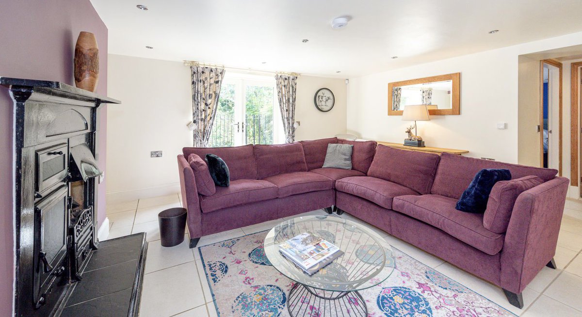 Dreaming of a #familygetaway? Begin August in the best way &amp; book a last minute break to Home Farm, #Sandsend - offering the perfect blend of coast &amp; country 🤍

Available 2nd -5th August at a discounted rate if you contact us direct:
📧 info@staysyork.com
📞 01904 466146