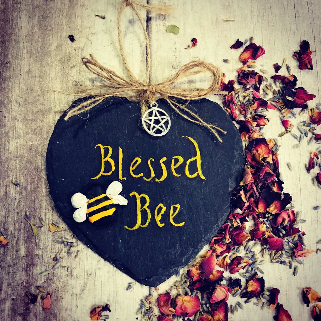 Mommaparker2's tweet photo. Peace ☮️ slate wallhanger now joins my others at https://t.co/ORnldo1SbS perfect #gift or a treat for yourself I have loads of goodies why not take a peek #lovemomma https://t.co/pY2c6DyEbd
