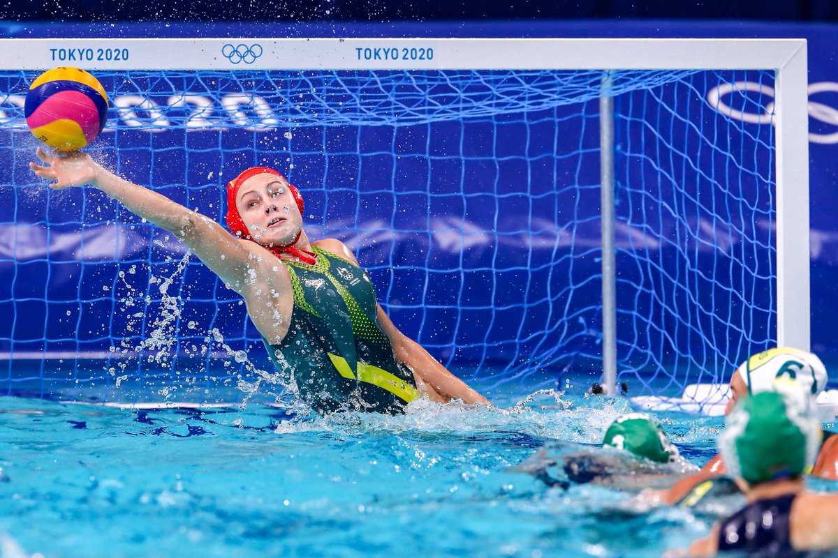 All aboard 🚂 Next stop...quarterfinals 💛💚

#TokyoTogether @ausolympicteam