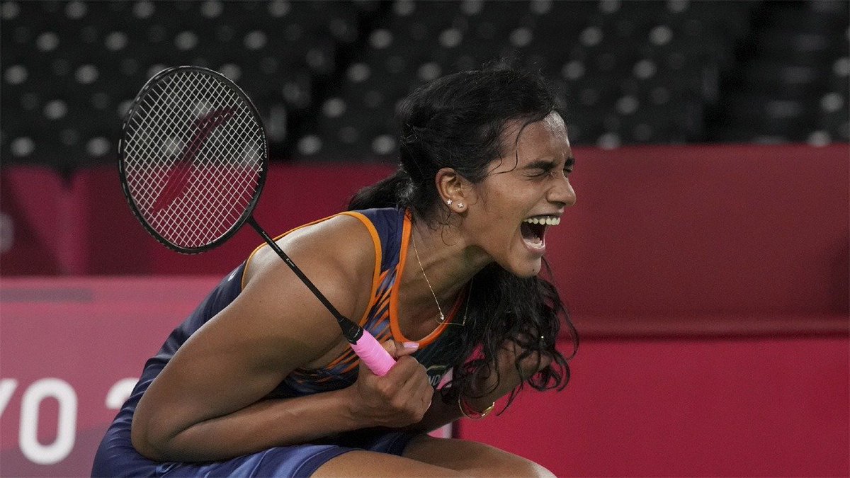 ShivAroor's tweet image. Bronze for @Pvsindhu1! #Tokyo2020