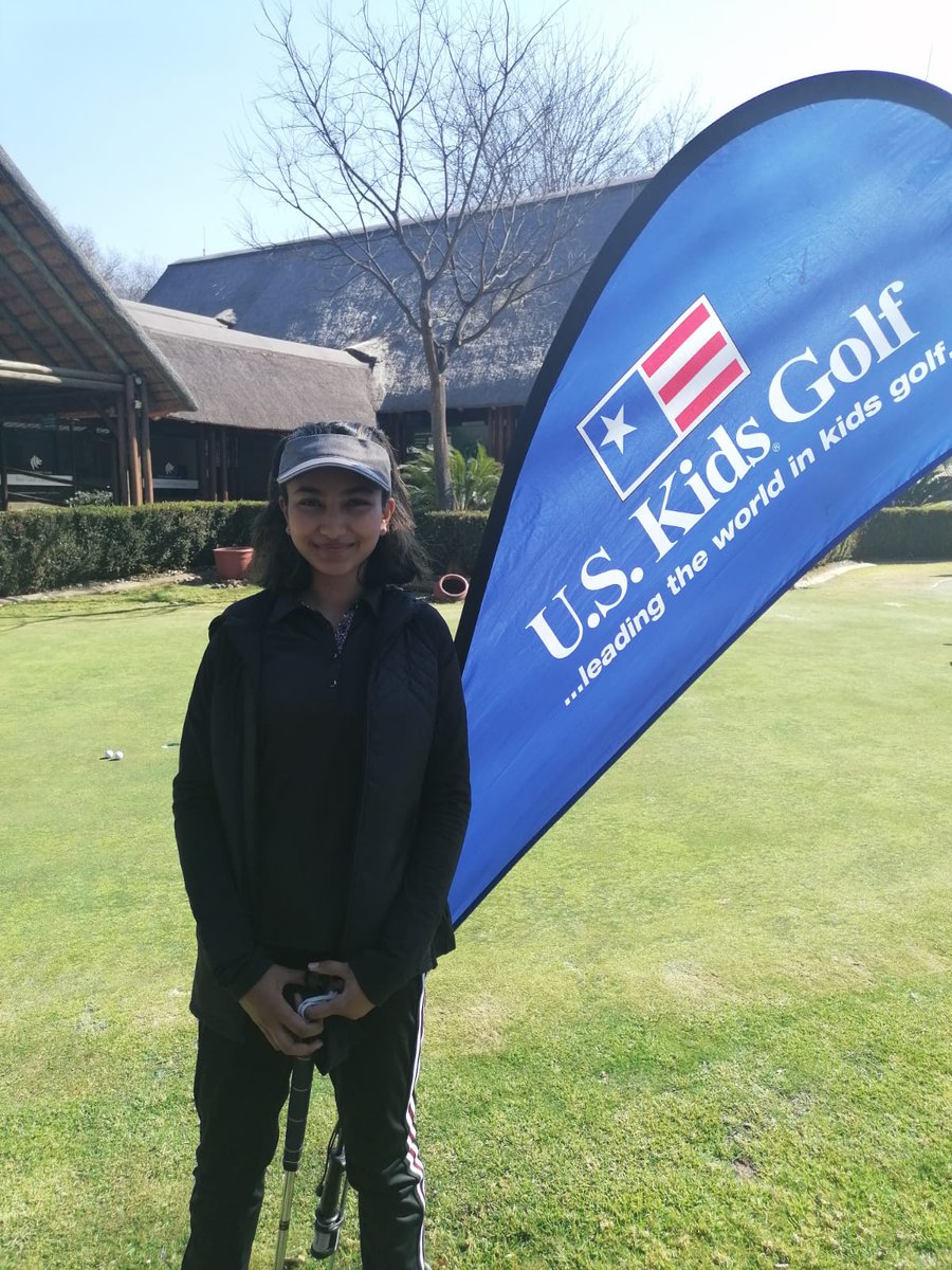 pinkstigsa's tweet photo. #USKidsGolf The smile on Ameerah Bibi Mehta tells the story. "Trust yourself and being patient while playing are the two key drivers that makes golf super fun." says Ameerah @TigerWoods @LPGA_Pros @JennyShin_LPGA @LPGAGirlsGolf @uskidsgolf @Investec https://t.co/re7V4VLnNO