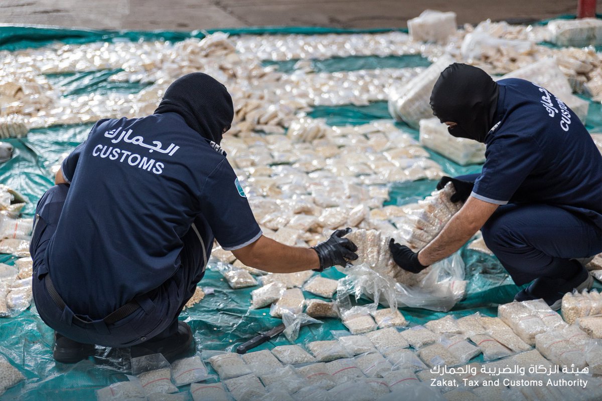 إحباط محاولة تهريب أكثر من (8.7) مليون حبة من حبوب الكبتاجون في ميناء جدة الإسلامي مخبأة داخل إرسالية "كاكاو"