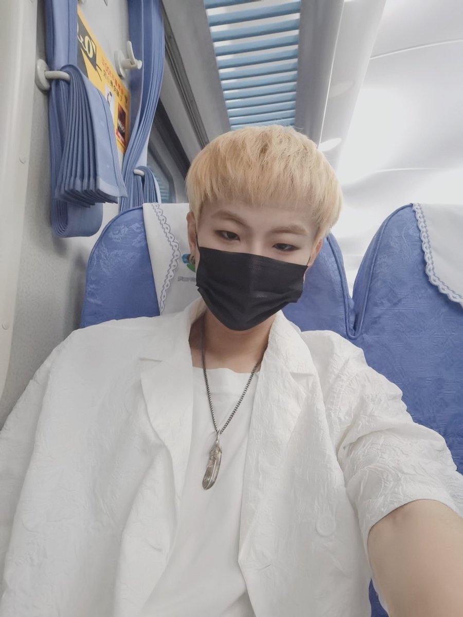 garbagep4's tweet photo. 库哒哒库哒哒~污~去呼市咯 https://t.co/SZYEaRAAGV