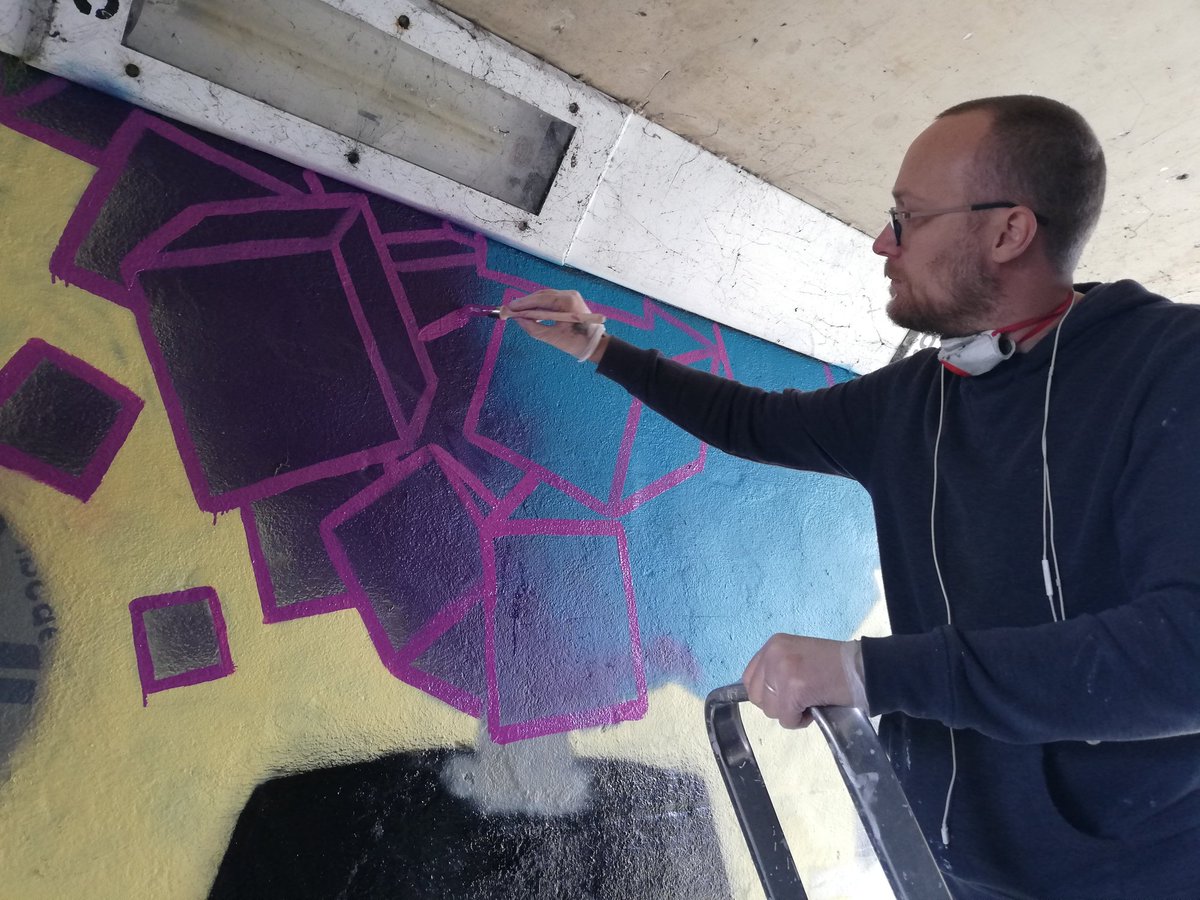 DaisyChainInc's tweet photo. And the music keeps on playing 🎶 @MattKnightsArt @am790 #Limavady #creative #placemaking @CausewayCouncil @CommunitiesNI #visitcausewaycoastandglens https://t.co/02mjyYkthO