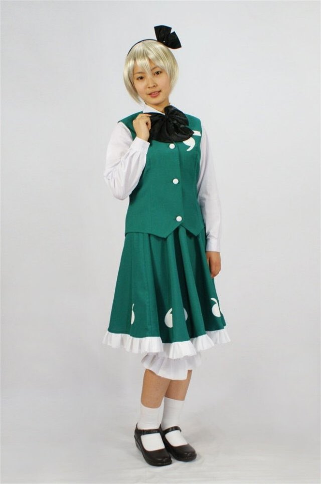 FollowBack0677's tweet photo. 妖夢のコスプレ衣装の写真おもろすぎwwwwww https://t.co/8lPDazgkuC