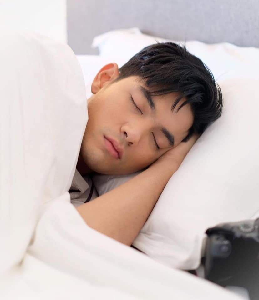 VTongsuksai's tweet photo. นอนหลับขอให้ฝันดี ตื่นมาอีกทีขอให้คิดถึงกัน

NITE NITE KEM
#เข้มหัสวีร์ https://t.co/TYfpSCAhy5