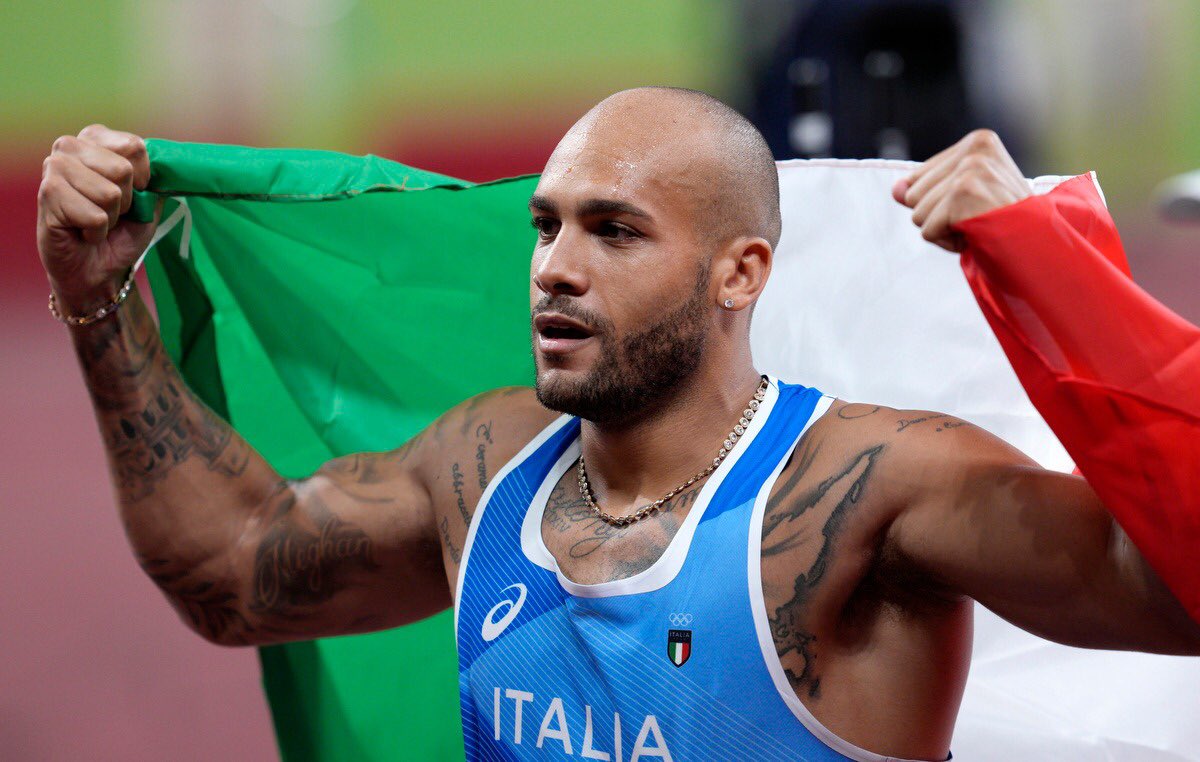 L’uomo più veloce del Mondo è italiano! L’uomo più veloce del Mondo è Marcell #Jacobs! ⚡️🇮🇹⚡️

#ItaliaTeam #Tokyo2020 #Athletics <a href="/atleticaitalia/">Atletica Italiana</a>
