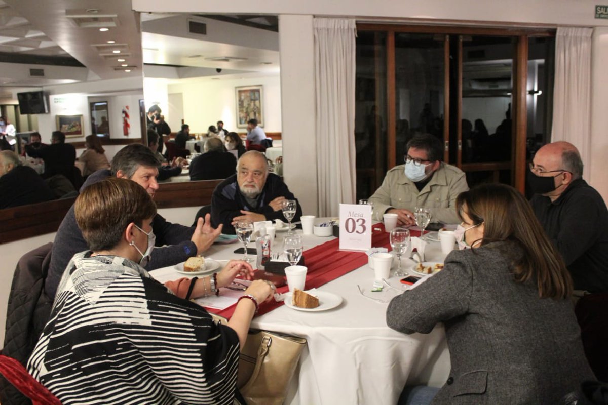 pastsocialcba's tweet photo. Se realizó el Tercer Conversatorio Multisectorial. Participaron miembros del sector político, empresarial, sindical, periodístico, educativo, movimientos sociales y credos religiosos.
https://t.co/YIkzWtrOFU https://t.co/oU0cPCRVsV