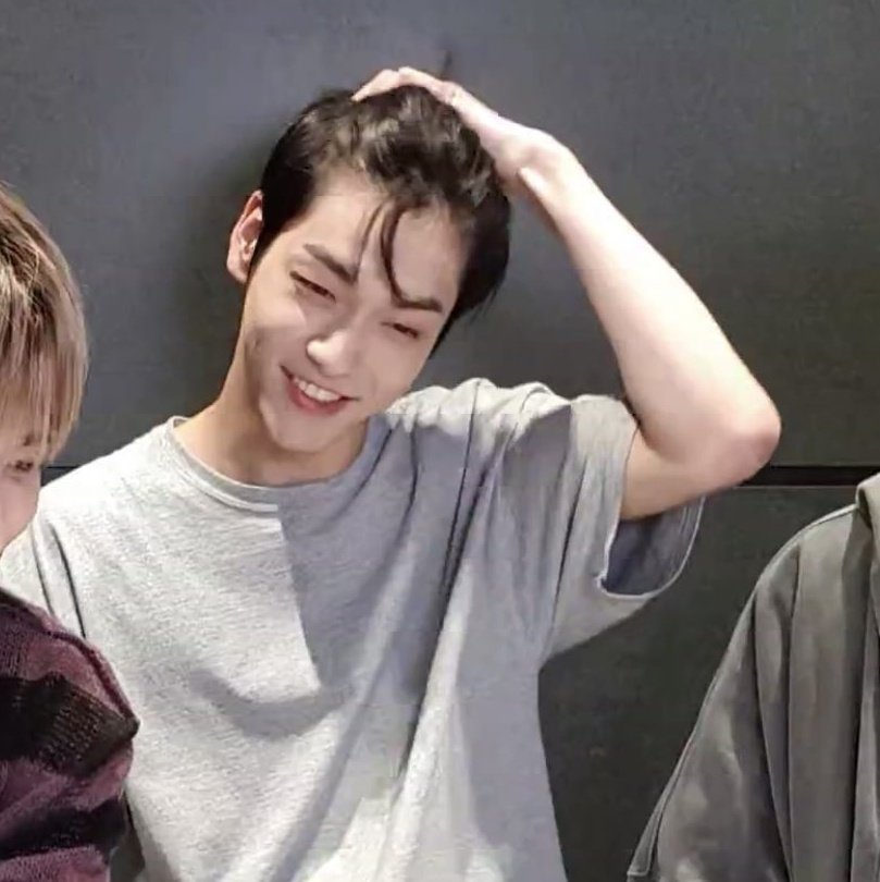 ً (@rockstarchoisb) on Twitter photo 