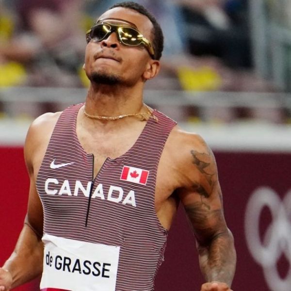 FLOW987FM's tweet photo. The new fastest man in the world is Lamont Marcell Jacobs of Italy! The multi-sport athlete took home the gold, American Fred Kerley came away with silver and Canadian 🇨🇦 favorite Andre De Grasse brought home the Bronze!
#G987 #Mens100M #Olympics #AndreDeGrasse #Tokyo2020 https://t.co/E23eP9rm7q