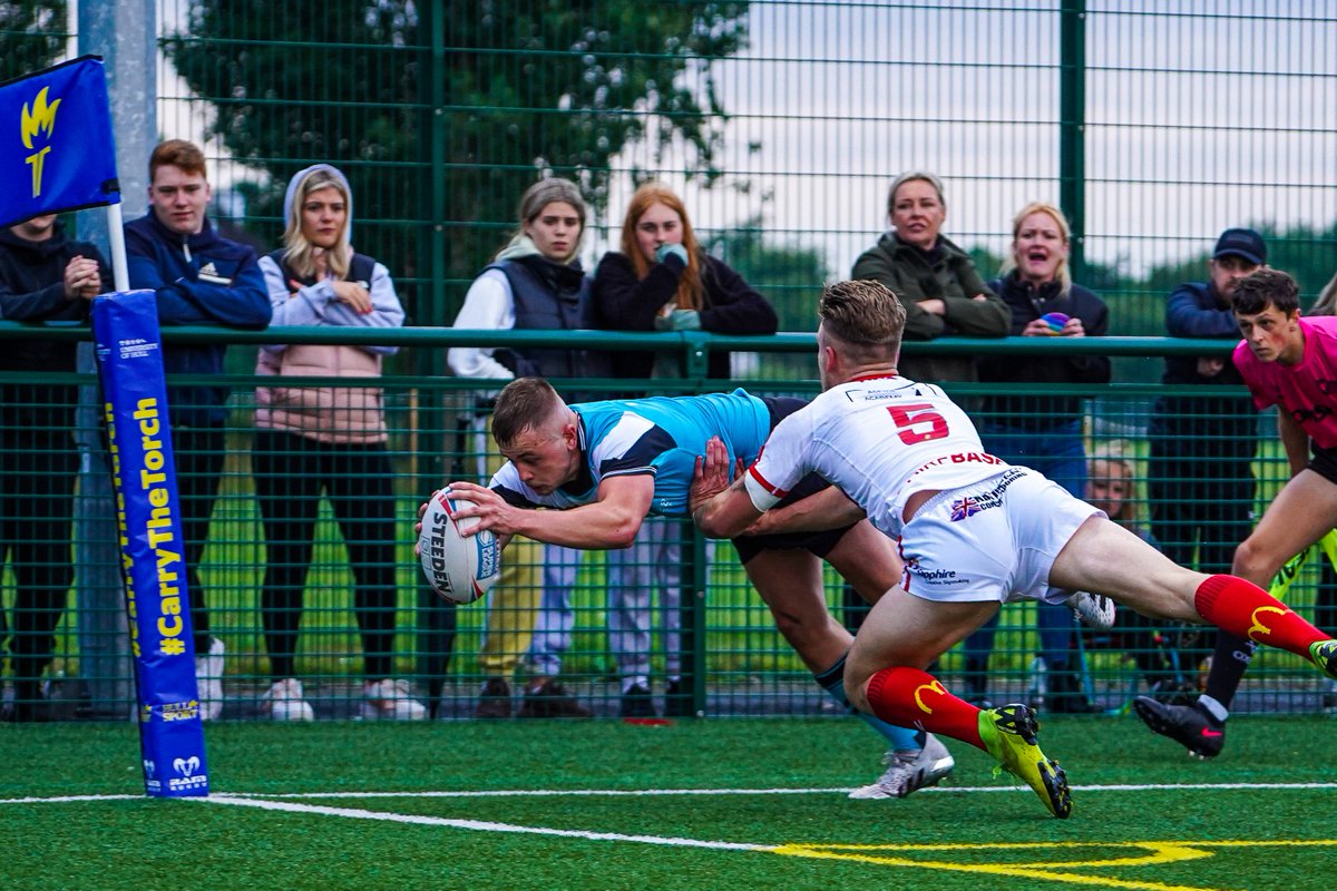 hullfcofficial's tweet photo. 📸 @Joelspeed4 ⚡️🔥

(🤝: @gjstaffing)

⚫️⚪️ #COYH https://t.co/yL60z7Qt3f