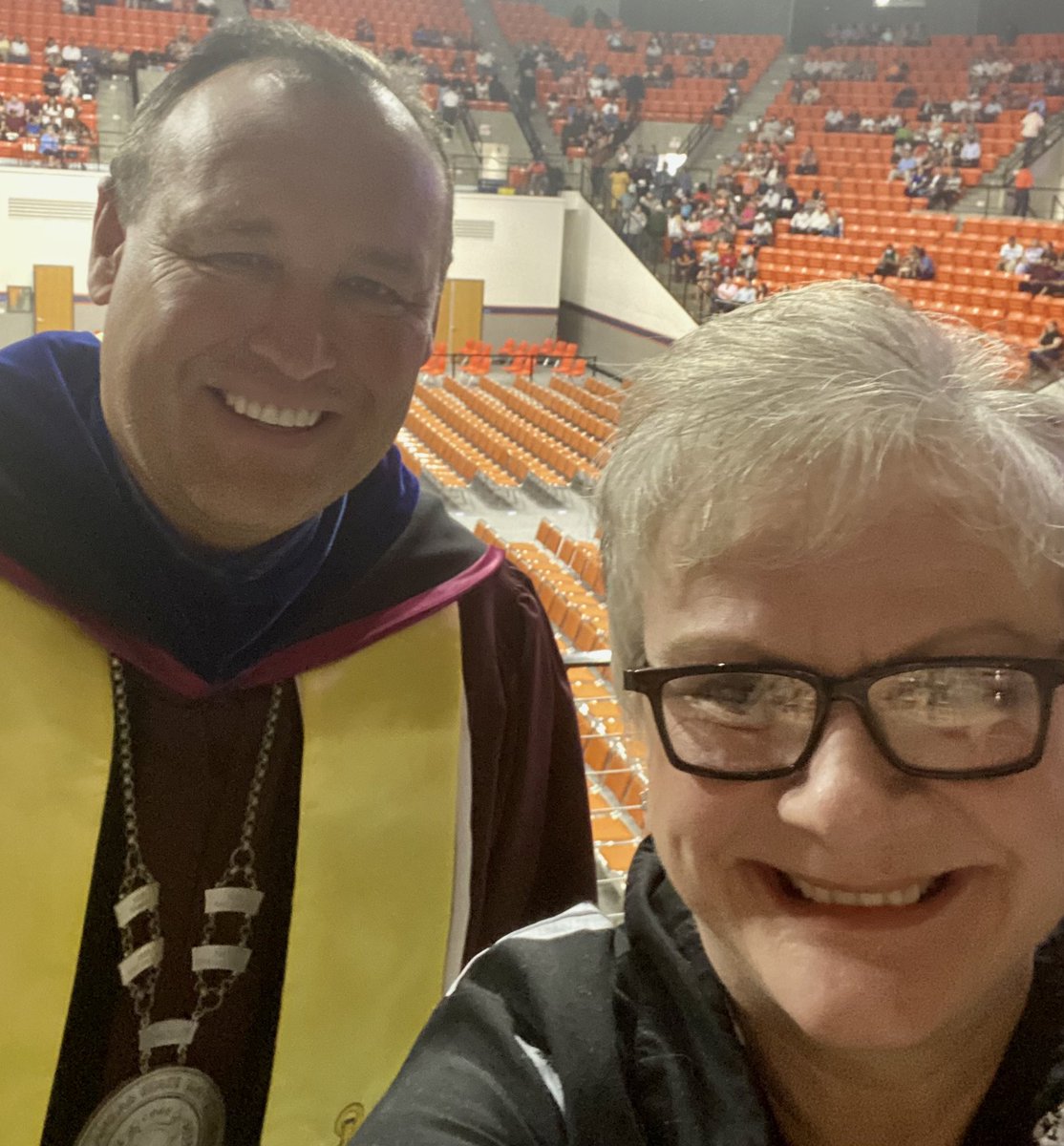 SHSUPresWhite's tweet photo. Still basking after yesterday’s Commencement ceremonies. Thanks @kdamp for sharing your Bearkat experience with our newest @SamHoustonState grads. Message of gratitude, hope & service. #Kattributes https://t.co/tUtHAFvXQQ