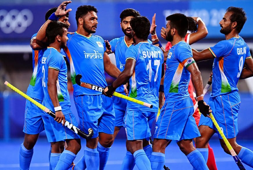 ArvindKejriwal's tweet photo. What a historic moment! Indian hockey team dribbles their way into semifinals after 4 decades. Entire country is so proud. https://t.co/8YgVMApOQr