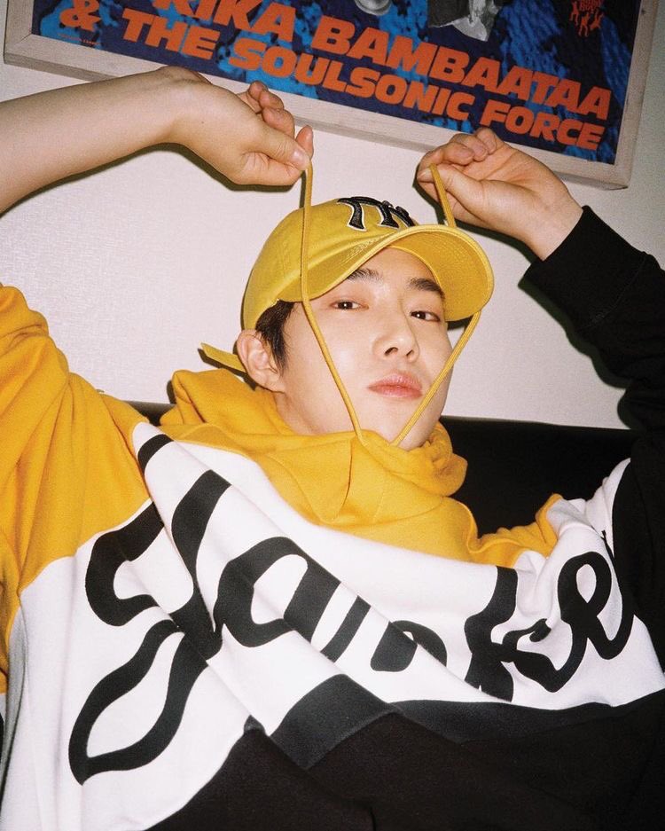 RSNXKSH91's tweet photo. ㅤㅤㅤ

hi! i’m jacques forester
but you can call me
jacq, cutie or anything 
you want. I really like to
interact with y’all and I
also love reading books.
Also a dog lover here! let’s 
be friends? okay?! 
#ENFACTIX #ECTARANA 

ㅤㅤㅤㅤ https://t.co/QdItxjPgQ5