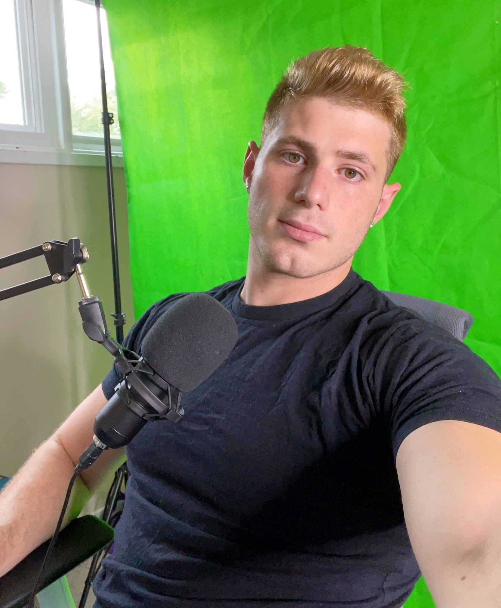 Kill Alex Grant on Twitter "Going live on https//t.co/DON8N78IWf 🥰