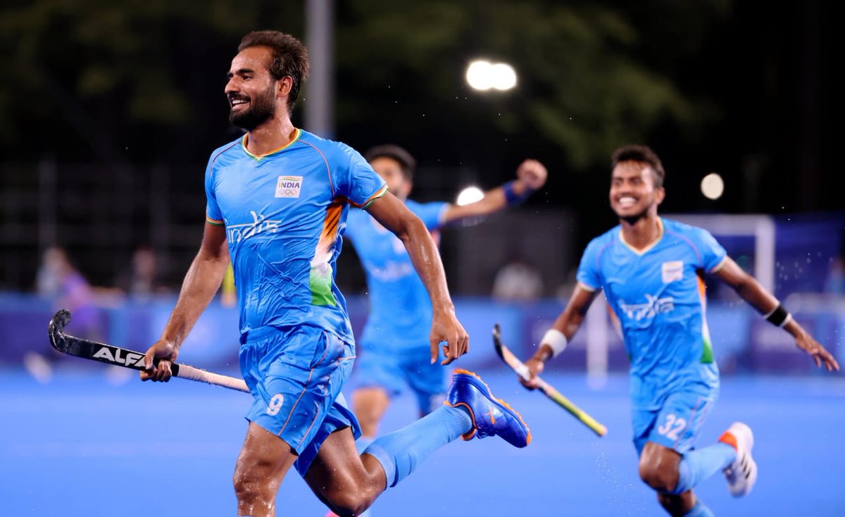 RailMinIndia's tweet photo. Congratulations Indian Men's Hockey team for entering into Semi finals.

Indian Men's Hockey team enters Semifinal after defeating Great Britain by 3-1.

Medal Hope's are high from #TeamIndia Men's Hockey Team.

#Cheer4India https://t.co/RdxVabFtLl
