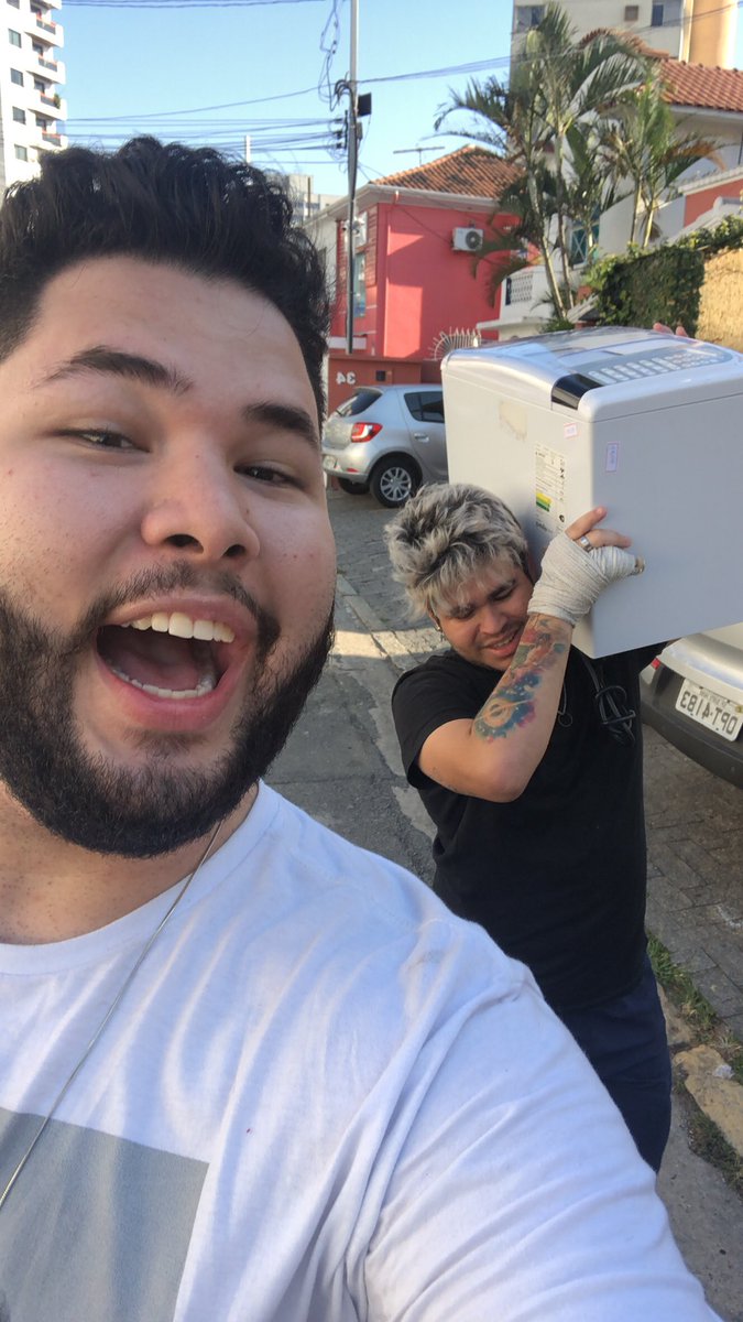 cuckardo's tweet photo. Hoje é dia dele, do meu irmãozinho que a vida me deu ❤️ eu te amo vagabundo

Parabéns, vc merece o mundo ❤️ https://t.co/fLyuH0LLd4