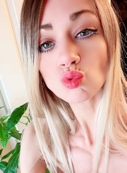 TW Pornstars - AubriLee. Pictures and videos from Twitter.