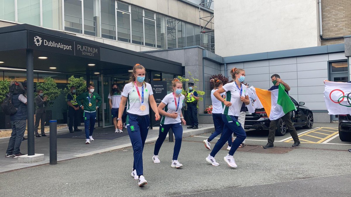 DublinAirport's tweet photo. Fáilte abhaile #TeamIreland &amp; comhghairdeas to all our #Olympic2020 medal winners to @DublinAirport @Olympics 🇮🇪💚☘️ https://t.co/jud2aNgtwE