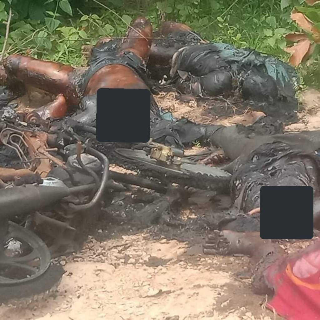 MayWongST's tweet photo. GRAPHIC WARNING: More finds of multiple bodies in #Myanmar #Kani town #Sagaing region. 12 bodies said to be found including that of reportedly a 14-year-old boy. This is at least the 3rd such discovery in less than a month in that region since Feb 1 #coup #WhatsHappeningInMyanmar https://t.co/nxKL5fhvMV