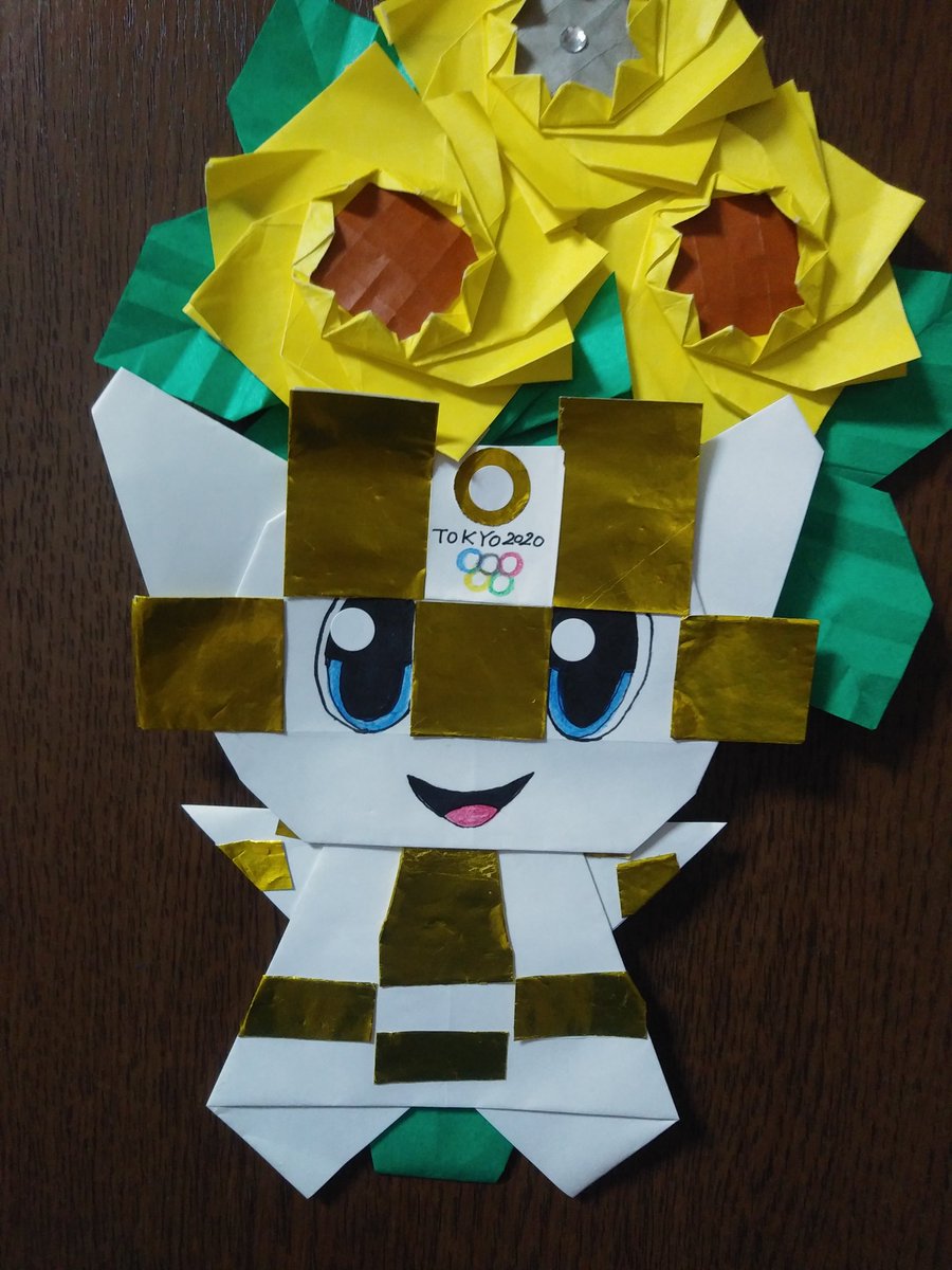 Hisa32 V Twitter オリンピックtokyo表彰式ブーケ を作ってみました 選手の皆様 関係者 医療従事者の皆様に金メダル ブーケを捧げます オリンピックtokyoブーケ 復興支援ブーケ Niceo1 Origamiさん ひまわり 折り紙 オルキルラボ さん