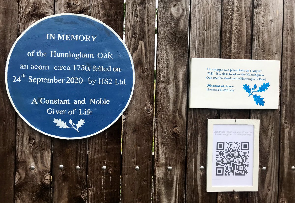 Hs2Rebellion's tweet photo. The plaque in its permanent home (many thanks to the landowner who granted permission for the plaque to be placed here permanently)
#HunninghamOak #StopHS2 https://t.co/U0KtNlmVrM