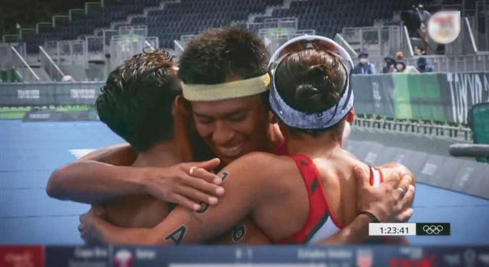 🏊‍♀️🏃‍♂️🚴🏽‍♂️
<a href="/1claurivas/">claudia rivas</a> <a href="/irvingperezp/">Irving Perez</a> <a href="/CrisantoGrajval/">Crisanto Grajales Valencia</a> #CeciliaPerez 👏👏👏
#Tokio2020 #Triathlon #JuegosOlimpicos