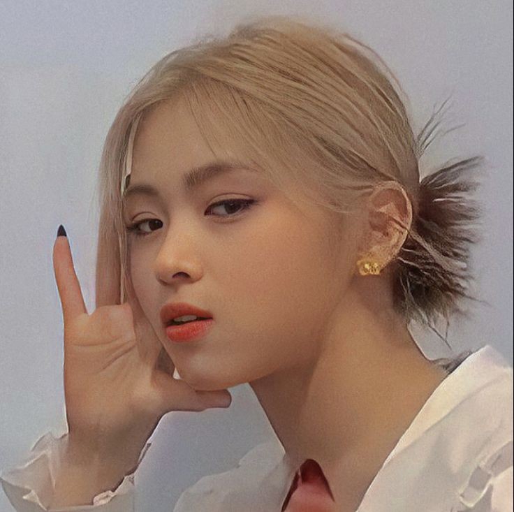 n_chaeyoung's tweet photo. rucicin👁️👄👁️ https://t.co/9GL906gYPq