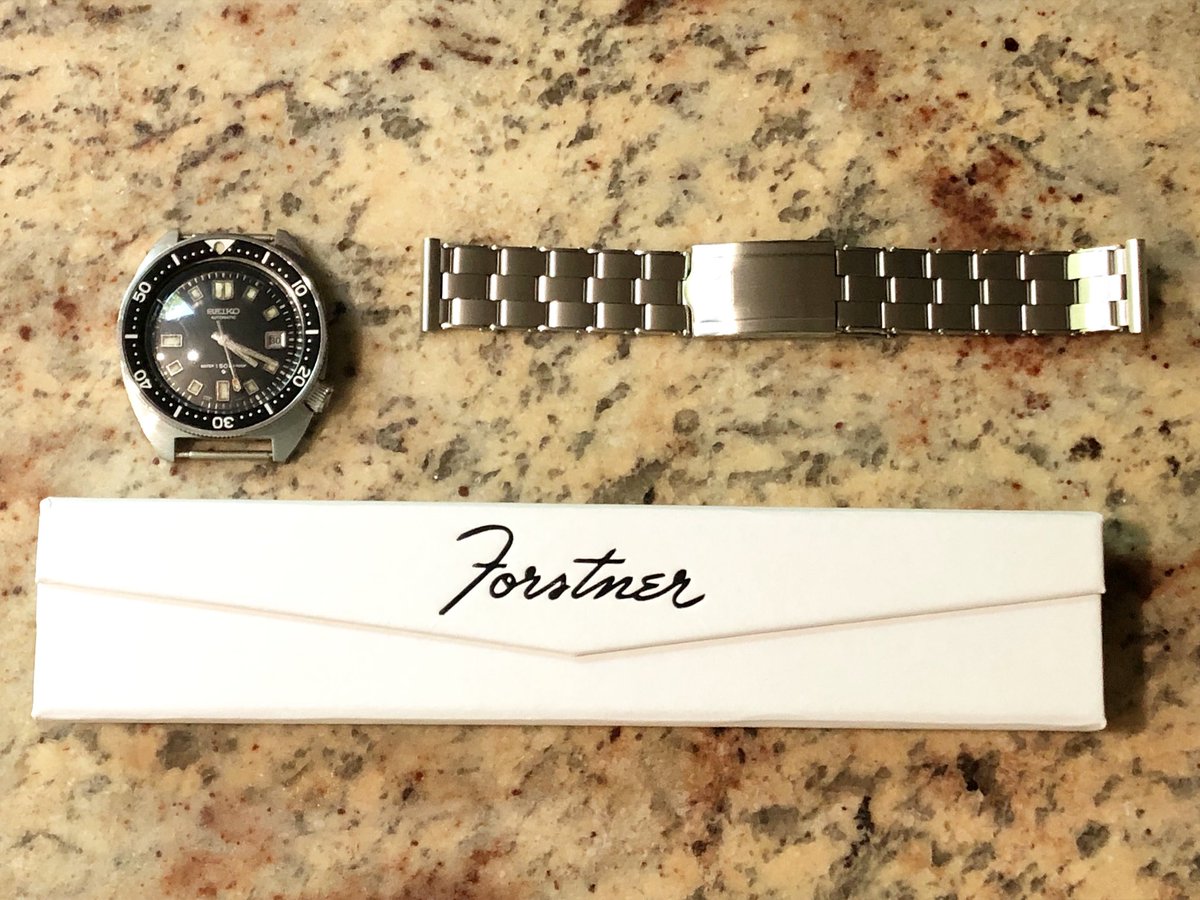 thelanjampod's tweet photo. New pants for the #SkinnyWillard
#forstner #rivetbracelet #seiko #seiko6105 #seiko61058000 #skinnywillard #captainwillard @seikowatches #vintagewatches https://t.co/Hs7GZ4YbWn