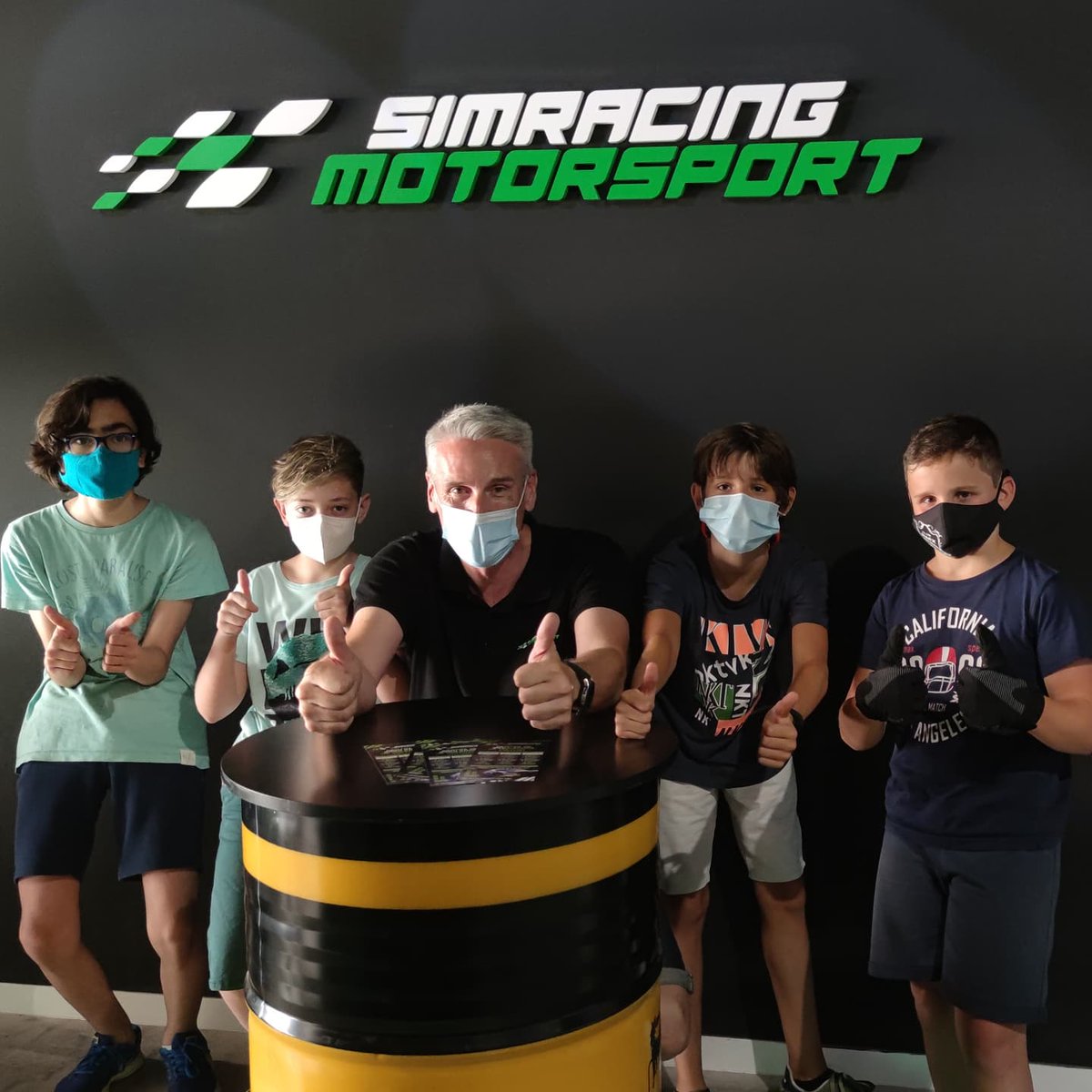 Cuarta semana de Campus Simracing finalizada 🏁🏁🏁
Orgulloso una vez mas de estos pequeños pilotos y de su progresión💪🏻💪🏻💪🏻