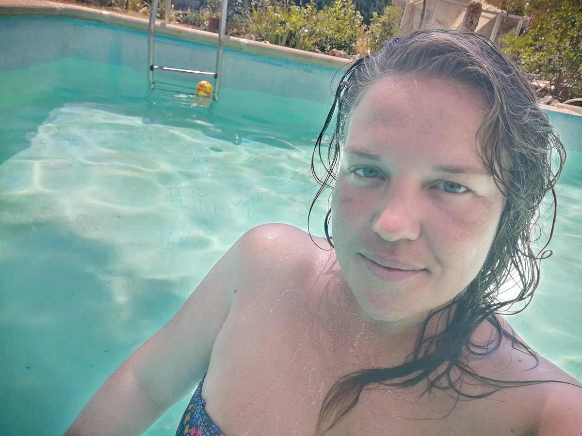 analogic_woman's tweet image. Ahora sí 😎

#OpenPool 🏡