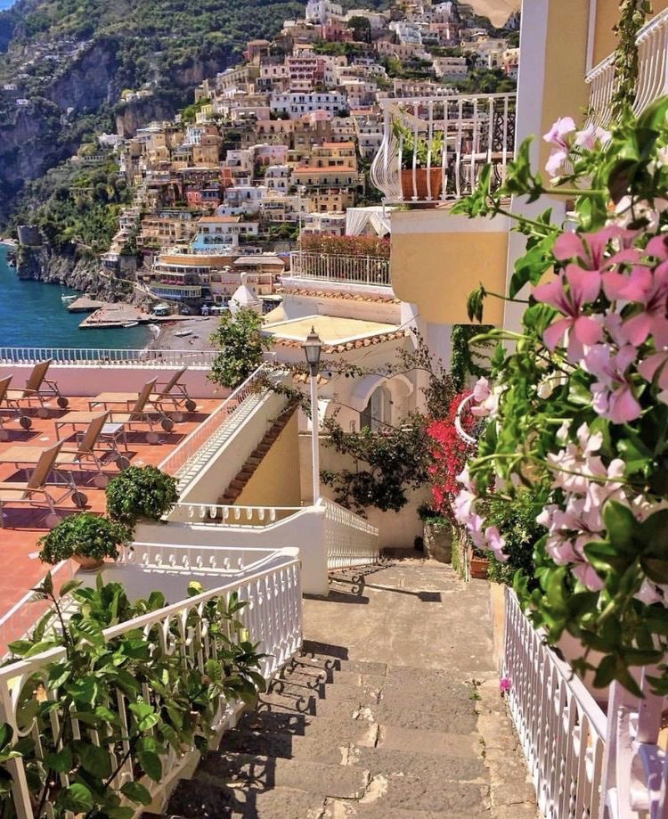 tmbIrpics's tweet photo. Summer vibes 🇮🇹 https://t.co/FNRm5ImKwM