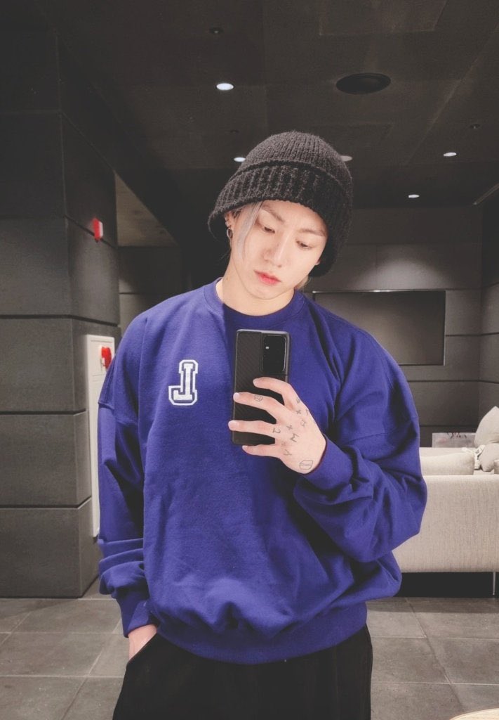 JJK_Times's tweet photo. Korea’s economy news reported that ‘Jungkook Effect’ has led to the expansion of good influence on the part of the business, citing the case of ‘Lamodechief’. The fashion brand stated that Jungkook Effect not only boosted their sales but has caused the brand to grow remarkably https://t.co/VKJQ2KEYCh