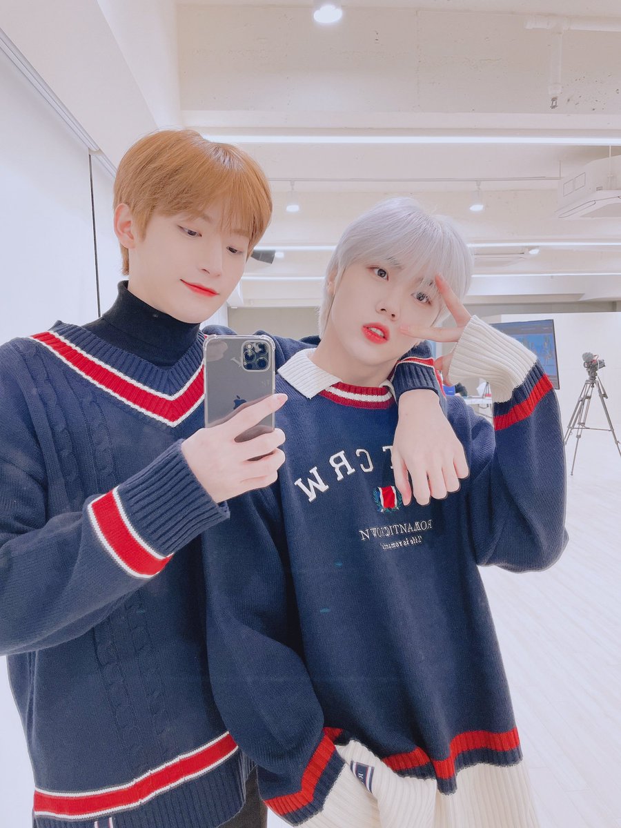 _9jung_mo's tweet photo. Before the day changes! Happy bday to my one and only ddeong! The cutest bunny hyung ever met! Let's eat malatang, no worry, hyung treats! https://t.co/Xa7gmL6uxJ
