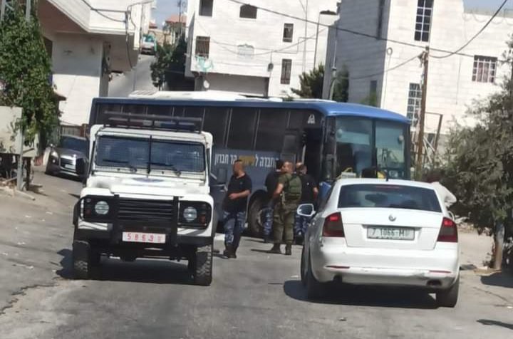 #Palestinian security forces returned safely a bus full of Israeli soldiers that entered area A by accident
