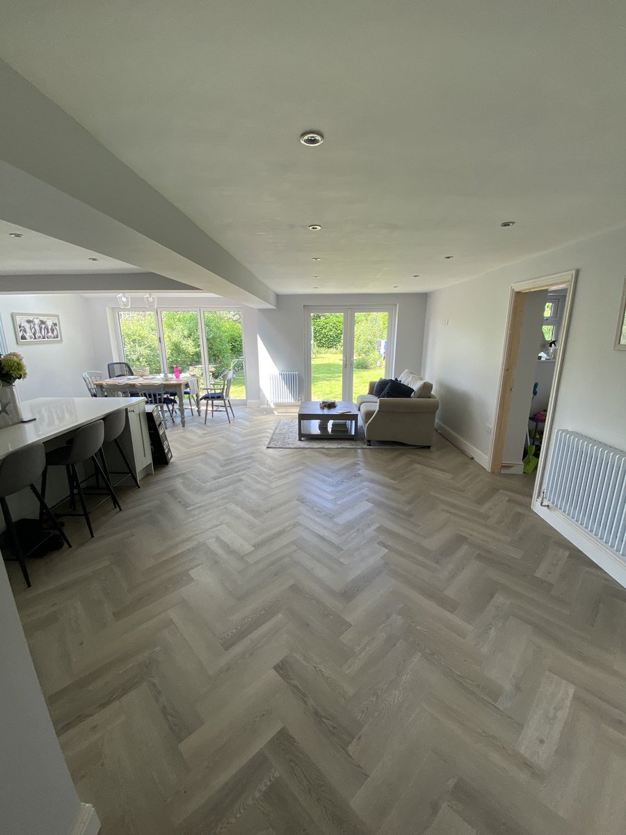 Nice extension in knowle with some big steels new family kitchen living area with bi-folding and french doors 🏠💪🏻  info@bdbuilderscoventry.co.uk