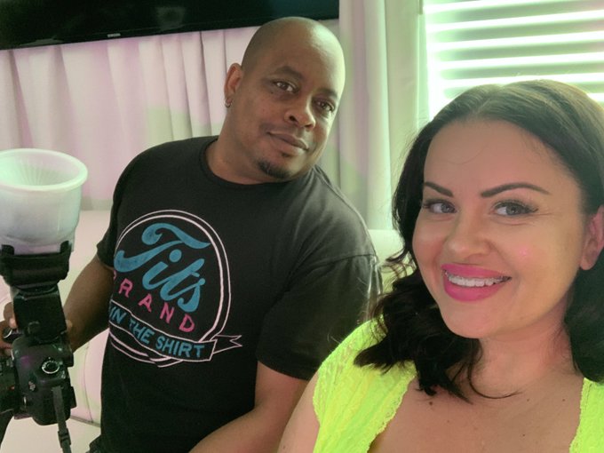 The man who gets all my good angles. @thesinematogra4 https://t.co/53T1EIMdmX<a class="tags" target="_blank" title="On Twitter" href="/?out=eyJ0eXAiOiJKV1QiLCJhbGciOiJIUzUxMiJ9.eyJpYXQiOjE3MjI3Mzc1MzEsImlzcyI6InR3cG9ybnN0YXJzLmNvbSIsIm5iZiI6MTcyMjczNzUzMSwiZXhwIjoxNzU0MjczNTMxLCJyZWRpcmVjdF91cmwiOiJodHRwczovL3R3aXR0ZXIuY29tL3RoZXNpbmVtYXRvZ3JhNCJ9.HqJa1ZOoBIVEgDJFegr9O4VZ5YyXObIbBQHYEPwjRxfSPoNzxu3rfIGL7blo4L3MAwtQrzBDmB6JlKEeI6fWnw">@thesinematogra4</a><a href="/tag/newprofilepic"class="tags"><span>#newprofilepic</span></a>