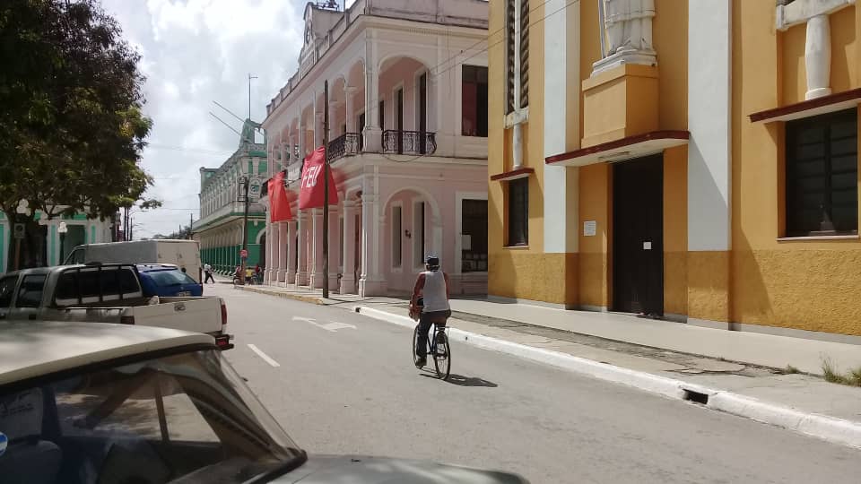 MiguelRguezCuba's tweet photo. #VillaClara #Cuba. Ya #Matanzas no es noticia para enemigos y mercenarios pero #CiegoDeAvilaNoEstaSola, estamos juntos en esta batalla por la Salud y la Vida #CiegoDeAvilaPorLaVida #ACubaPonleCorazon 
#ACiegoDeAvilaPonleCorazon https://t.co/uqe5PporCf