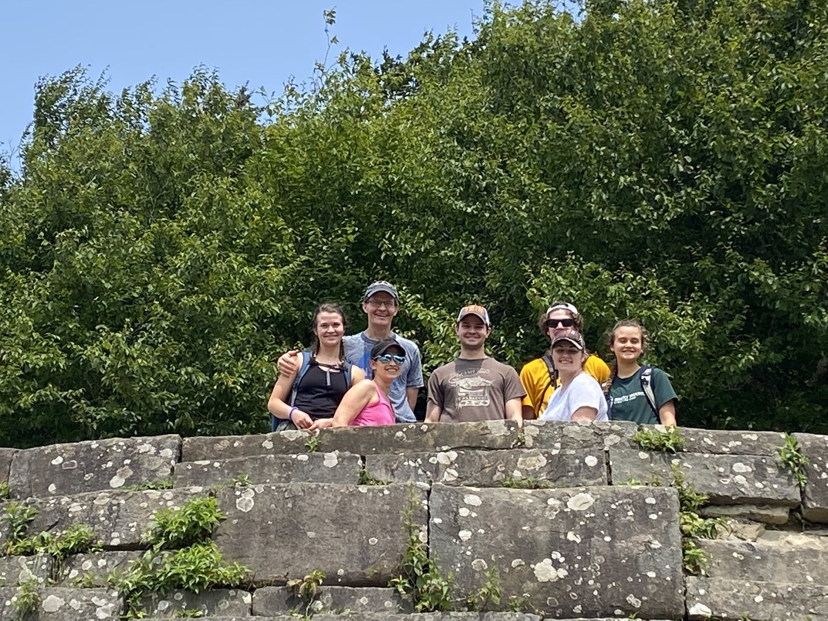 buzzberryTN's tweet photo. So happy to celebrate my wife’s birthday with a hike in the Great Smoky Mtns. https://t.co/zHT40ocg0e