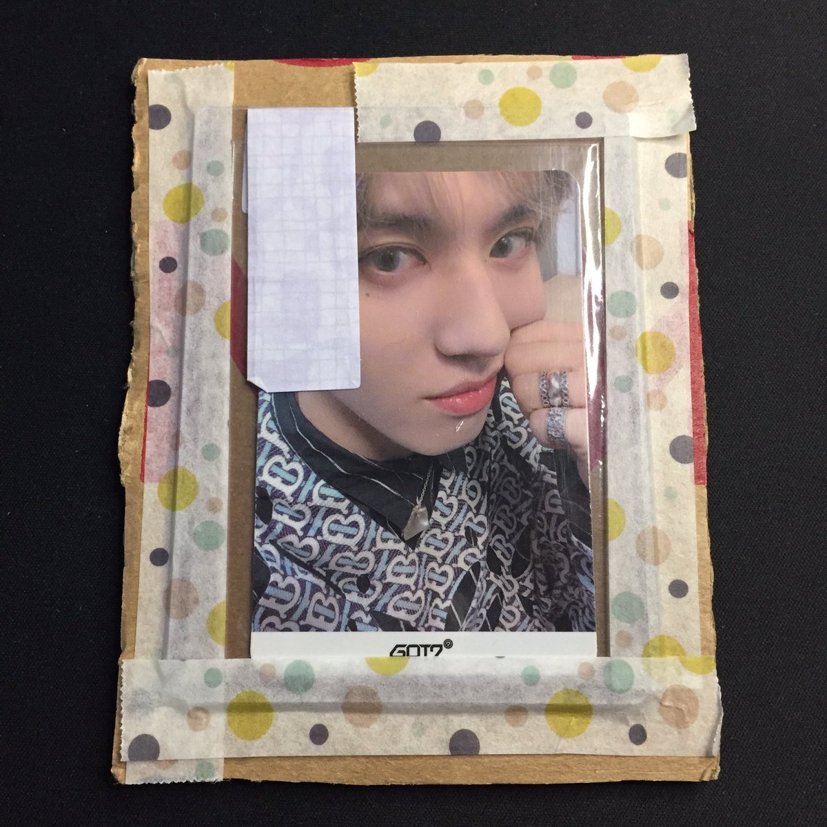 kosmogyeom07's tweet photo. Thank you so much, @antwokins!! super satisfied with my order :3 the packaging is so secured and cute omg. I didnโt expect the top loader too! Anyways yโall better buy some stuff here I promise itโs so worth it. They even included a little drawing๐ฅบ๐ #a2kproofs https://t.co/zQJ86CBh9y