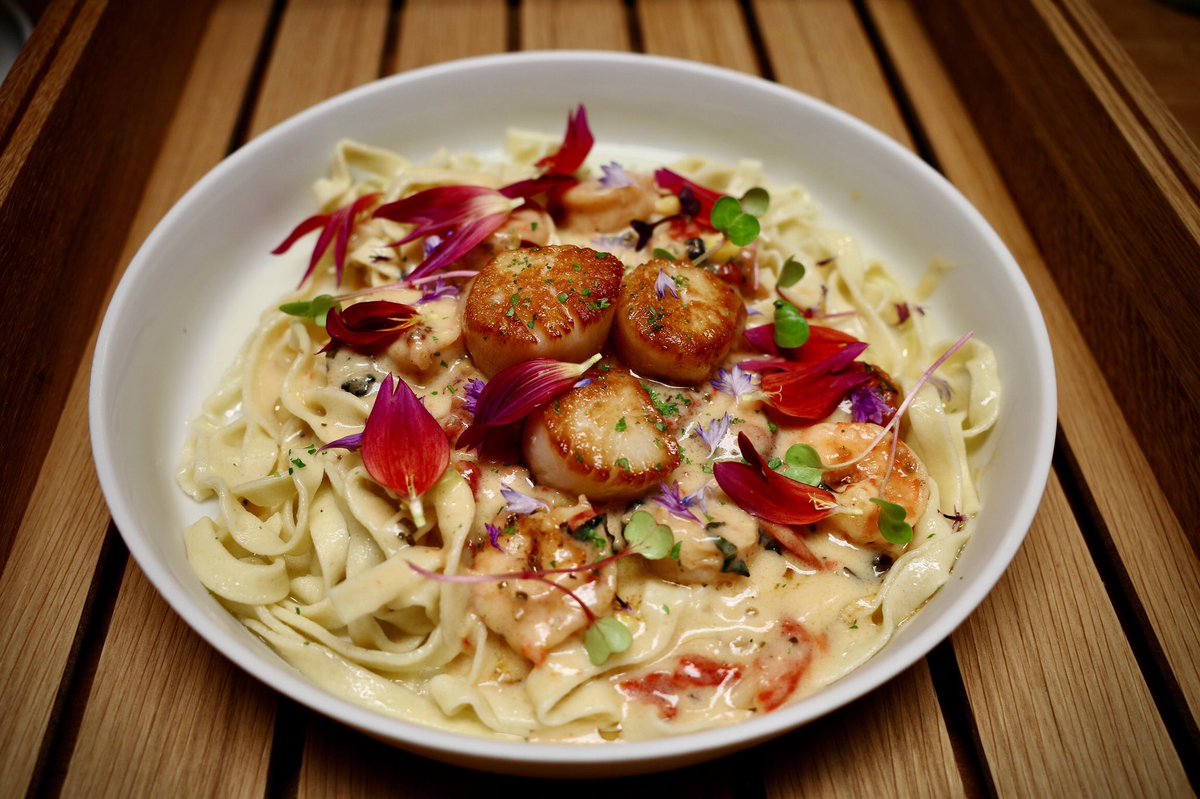 Sunday dinner is coming on hot!